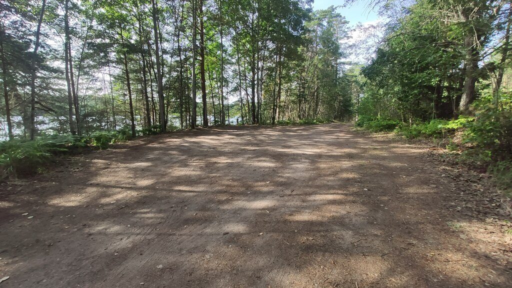 Bild 2 från kolmården parkering vid badplats böksjön
